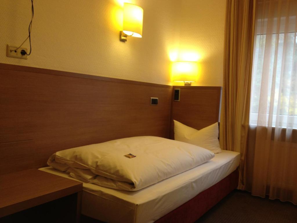 Hotel Fährhaus Ziehl Geesthacht Zimmer foto